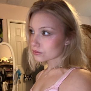 Meet your Posher, Lydia